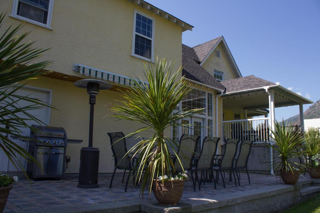 Genelle House B&B Guest House Exterior foto